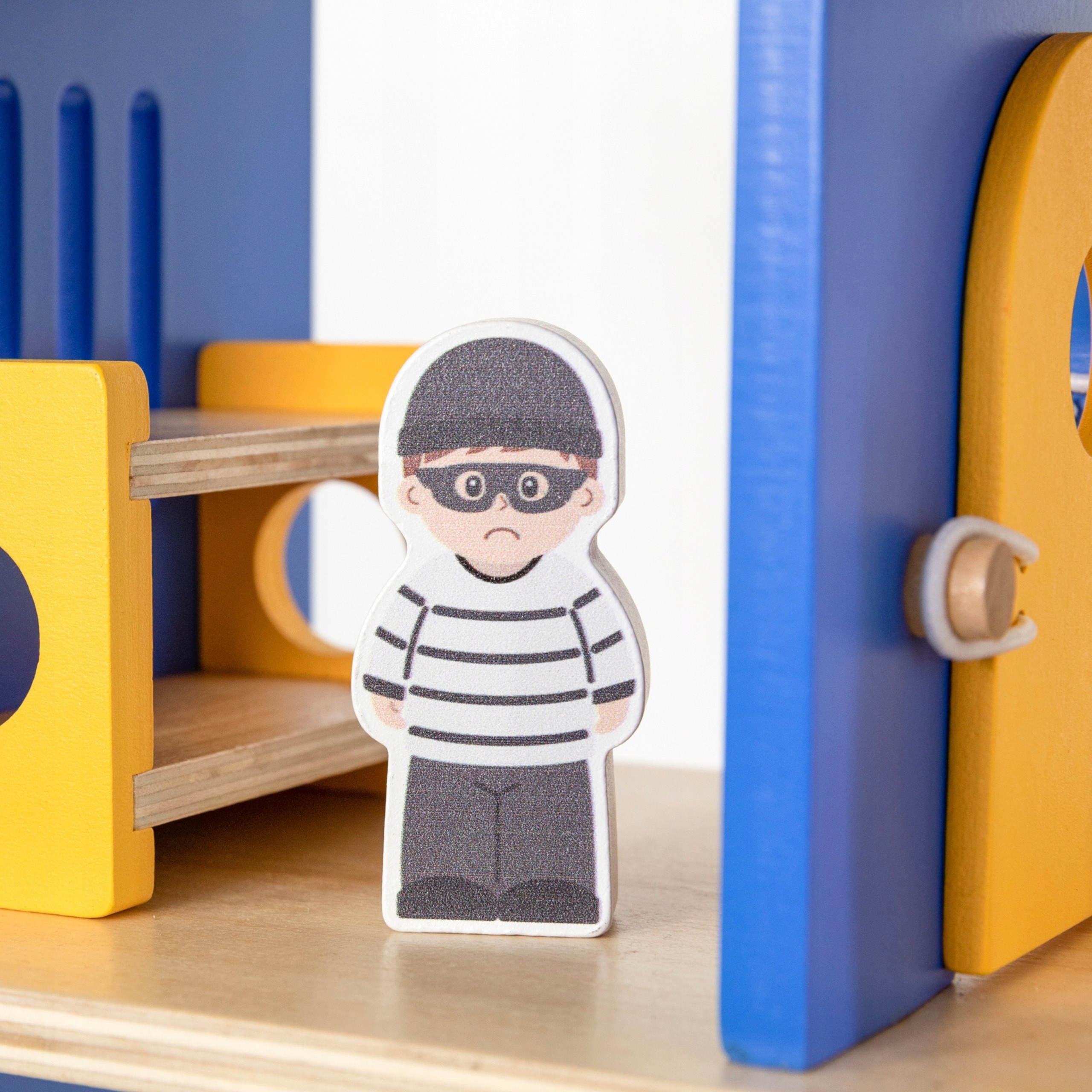 437d5aa25c95149f4ebd3aa7a8cdeb6f.jpg