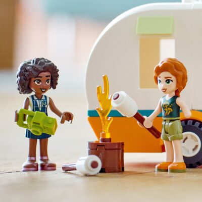 Klocki LEGO 41726 Friends Wakacyjna wyprawa na biwak 87 elementów 4+